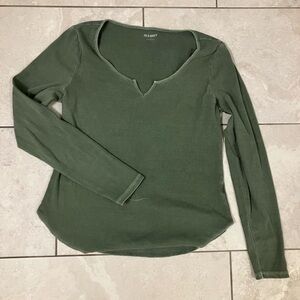 Old Navy Women's Olive Long Sleeve Tee